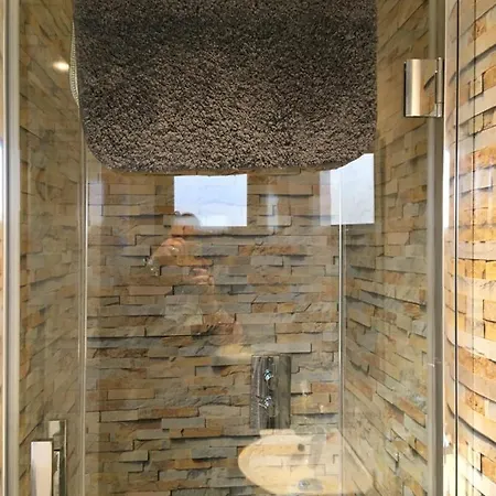 Ade's River Ferienhaus Lettermacaward