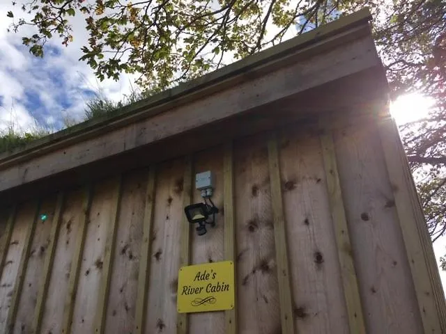 Ade's River Lettermacaward